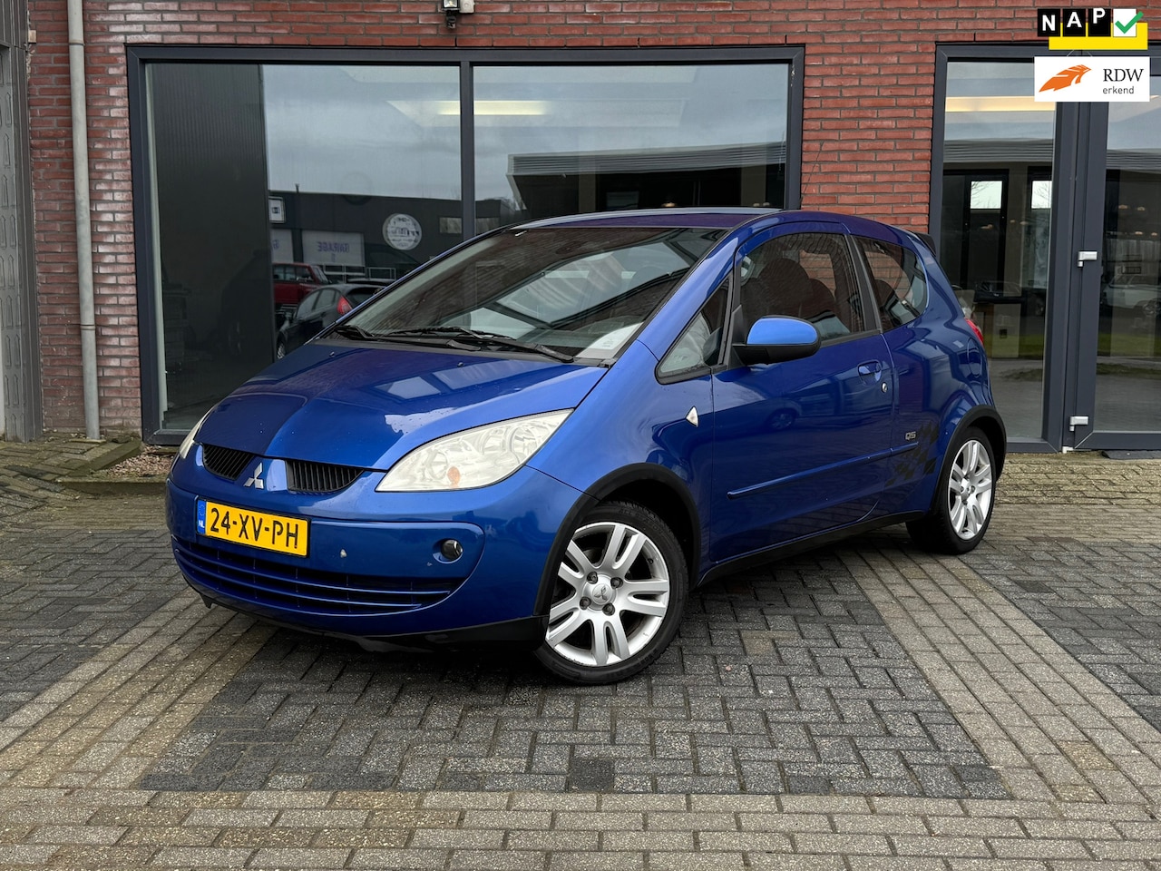 Mitsubishi Colt - 1.5 QS Ninety | Trekhaak | Airco | Elektrische ramen | - AutoWereld.nl