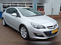 Opel Astra - 1.4 Business +