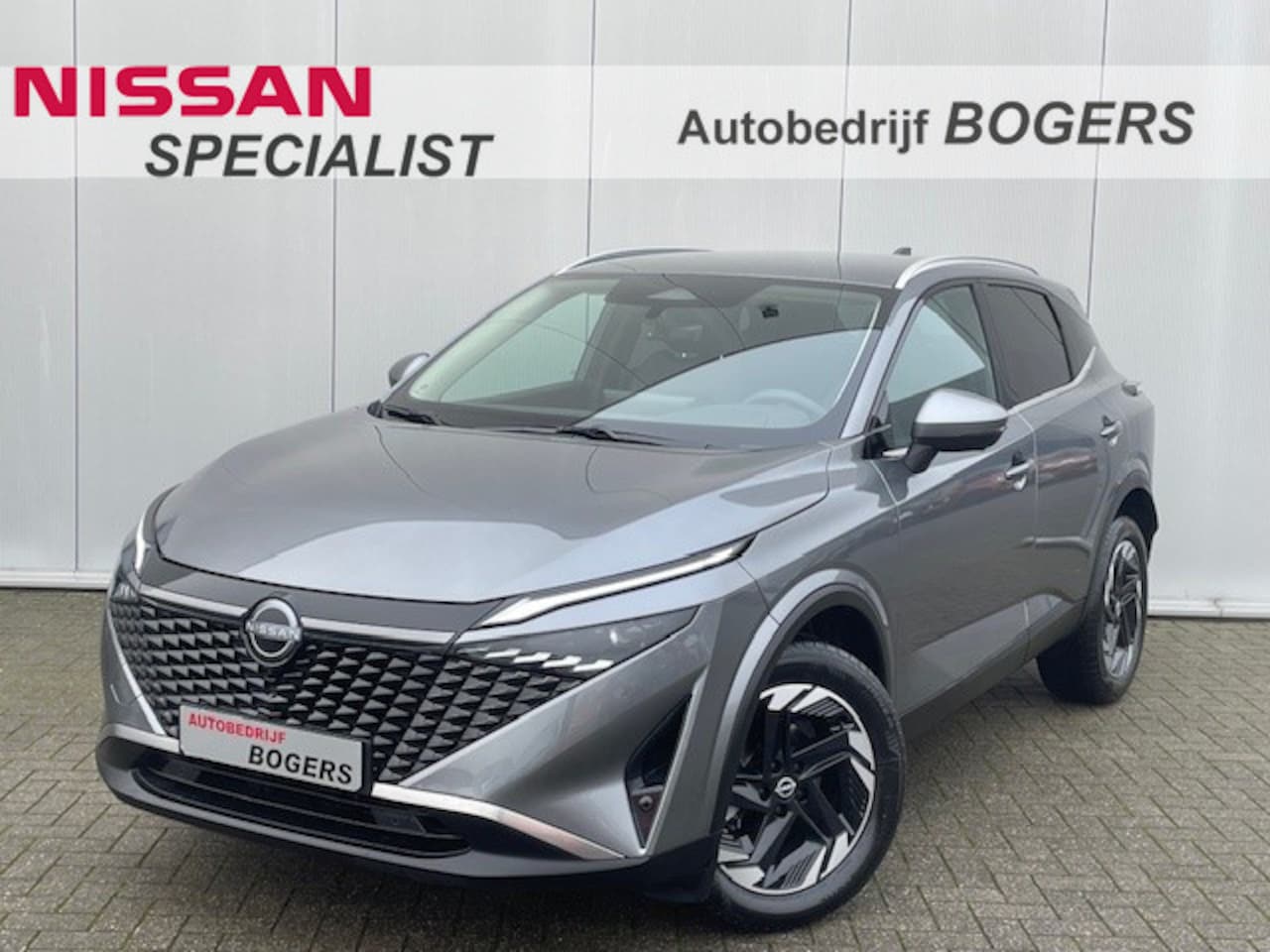 Nissan Qashqai - 1.3 MHEV N Connecta Automaat Navigatie, Climate Control, Adaptive Cruise Control, LED, 18" - AutoWereld.nl