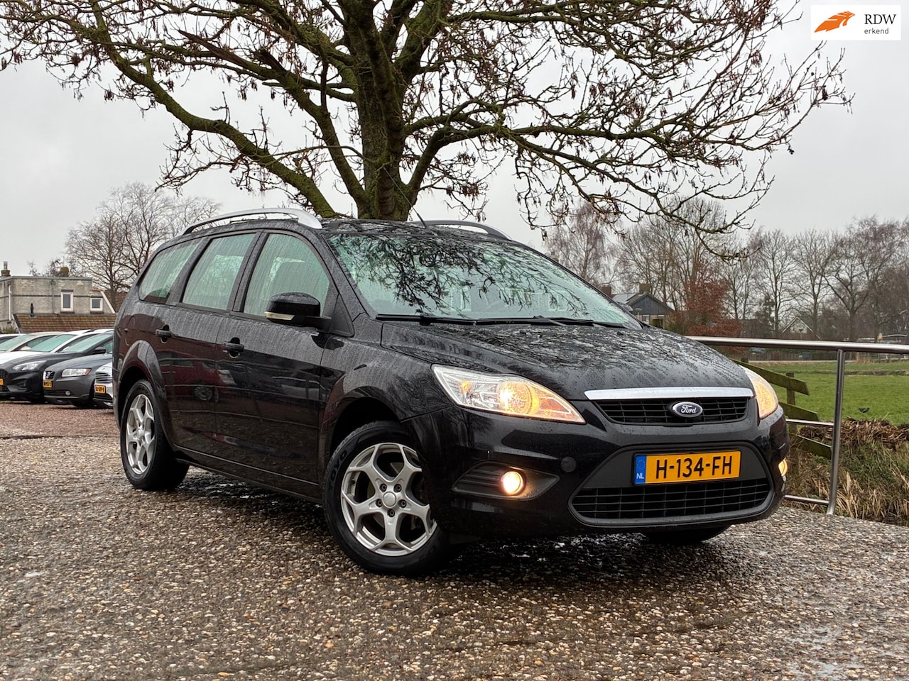 Ford Focus Wagon - 1.6 Comfort | PDC + Cruise + Clima nu € 3.975,-!!! - AutoWereld.nl