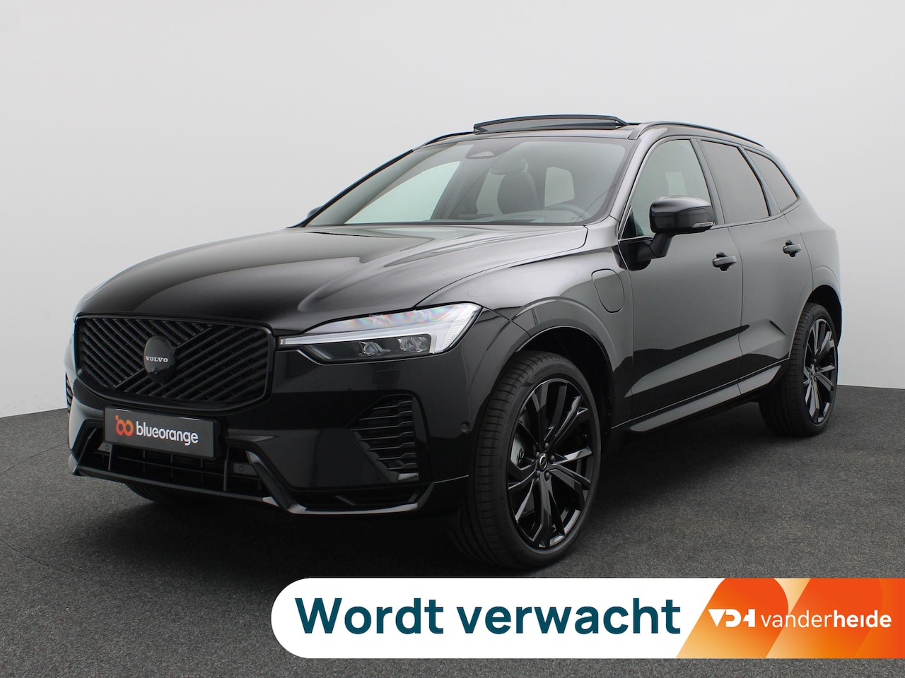 Volvo XC60 - 2.0 T6 Plug-in hybrid AWD Plus Black Edition Leder, Pano-Schuifdak, Trekhaak, 21" LM Velge - AutoWereld.nl
