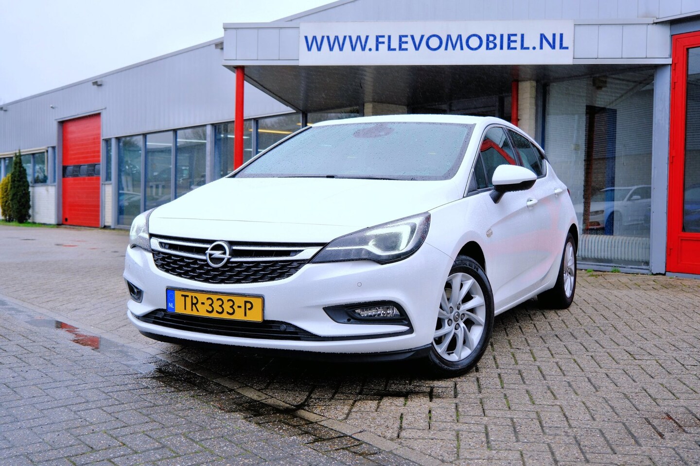 Opel Astra - 1.0 Innovation Half Leder|Navi|CarPlay|LMV|Cam - AutoWereld.nl