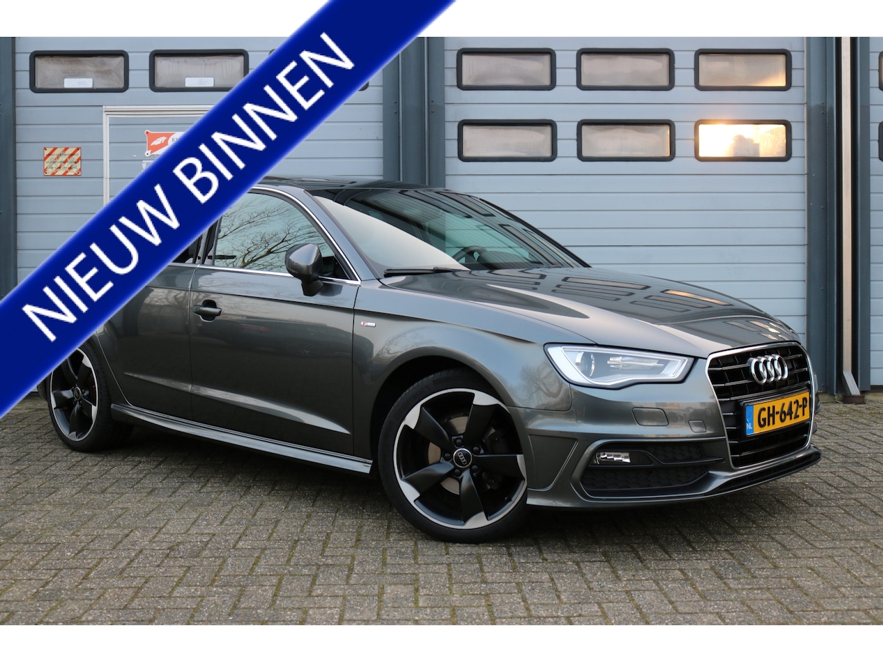 Audi A3 Sportback - 1.4 TFSI S-line Xenon Panodak Navi 18inch Rotor T-haak Bj:2015 - AutoWereld.nl