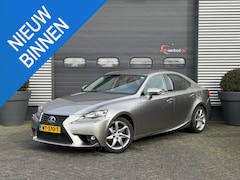Lexus IS - 300h Business Line Pro | Navigatie | Camera | DAB | Lederen Bekleding | Lichtmetalen Velge