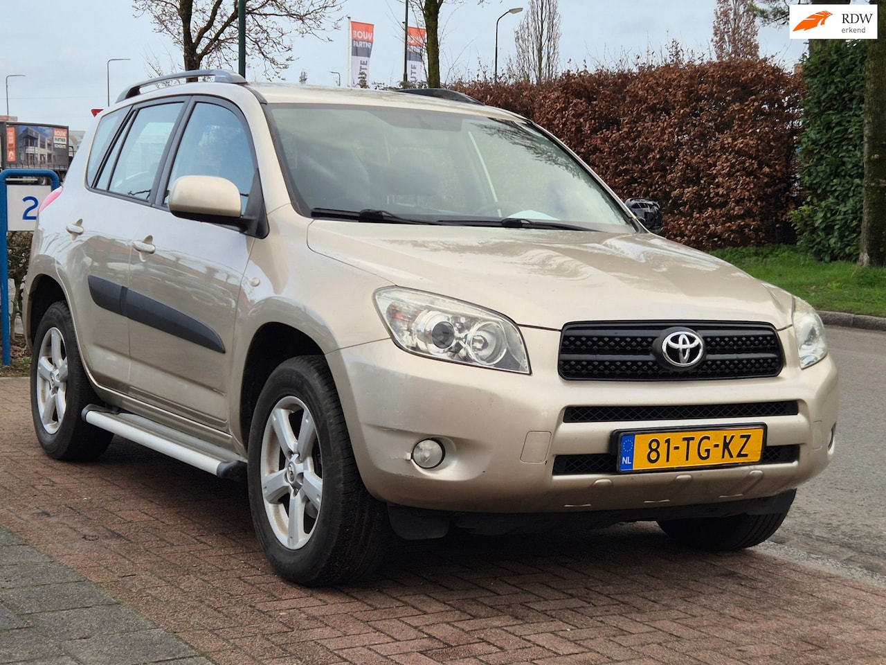 Toyota RAV4 - 2.0VVTi Linea 4x4 *2000KG TREKGEWICHT - AutoWereld.nl
