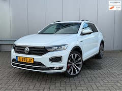 Volkswagen T-Roc - 1.5 TSI Sport | 3x R-Line | Panoramadak | Stoelverwarming | Trekhaak | BOMVOL