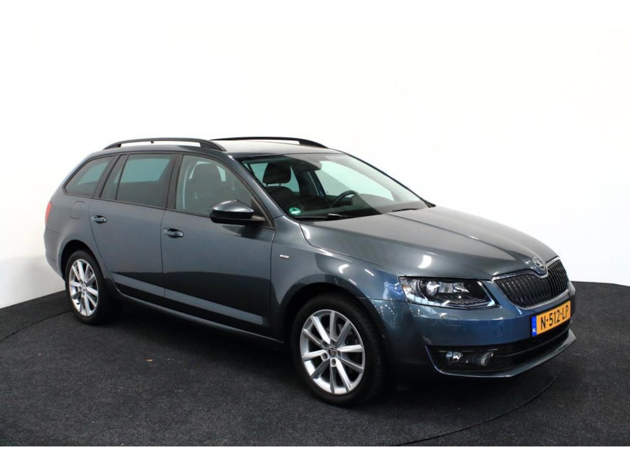 Skoda Octavia Combi - 1.4 TSI DSG-7 Greentech Ambition Business *Navi/Cruise/DAB+* - AutoWereld.nl