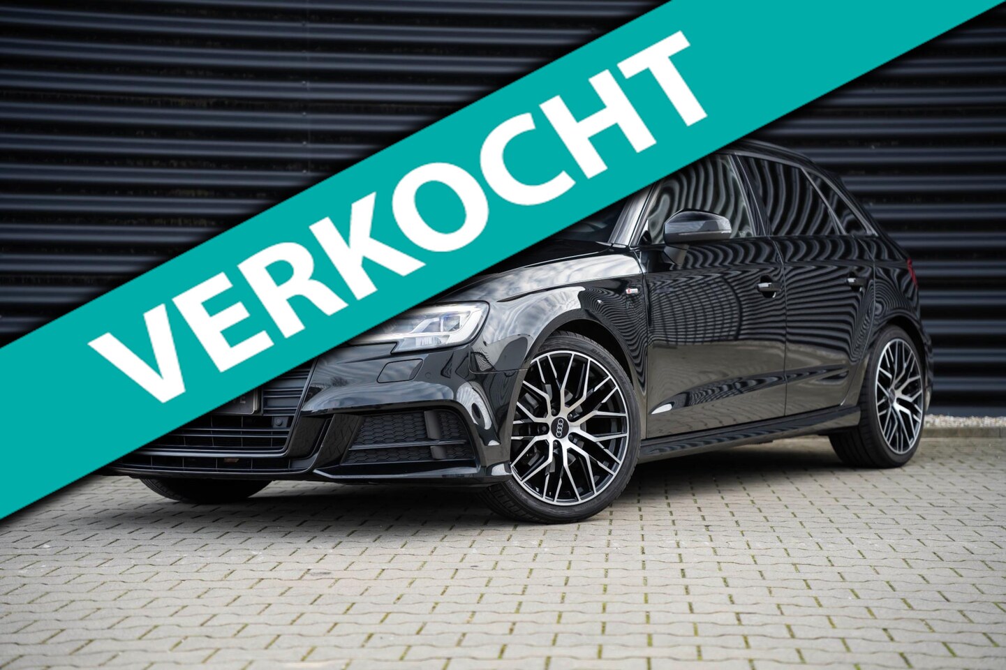 Audi A3 Sportback - 35 TFSI Sport 3x S-Line / VIRTUAL / BLACK OPTIC / CARPLAY / STOELVERWARMING - AutoWereld.nl