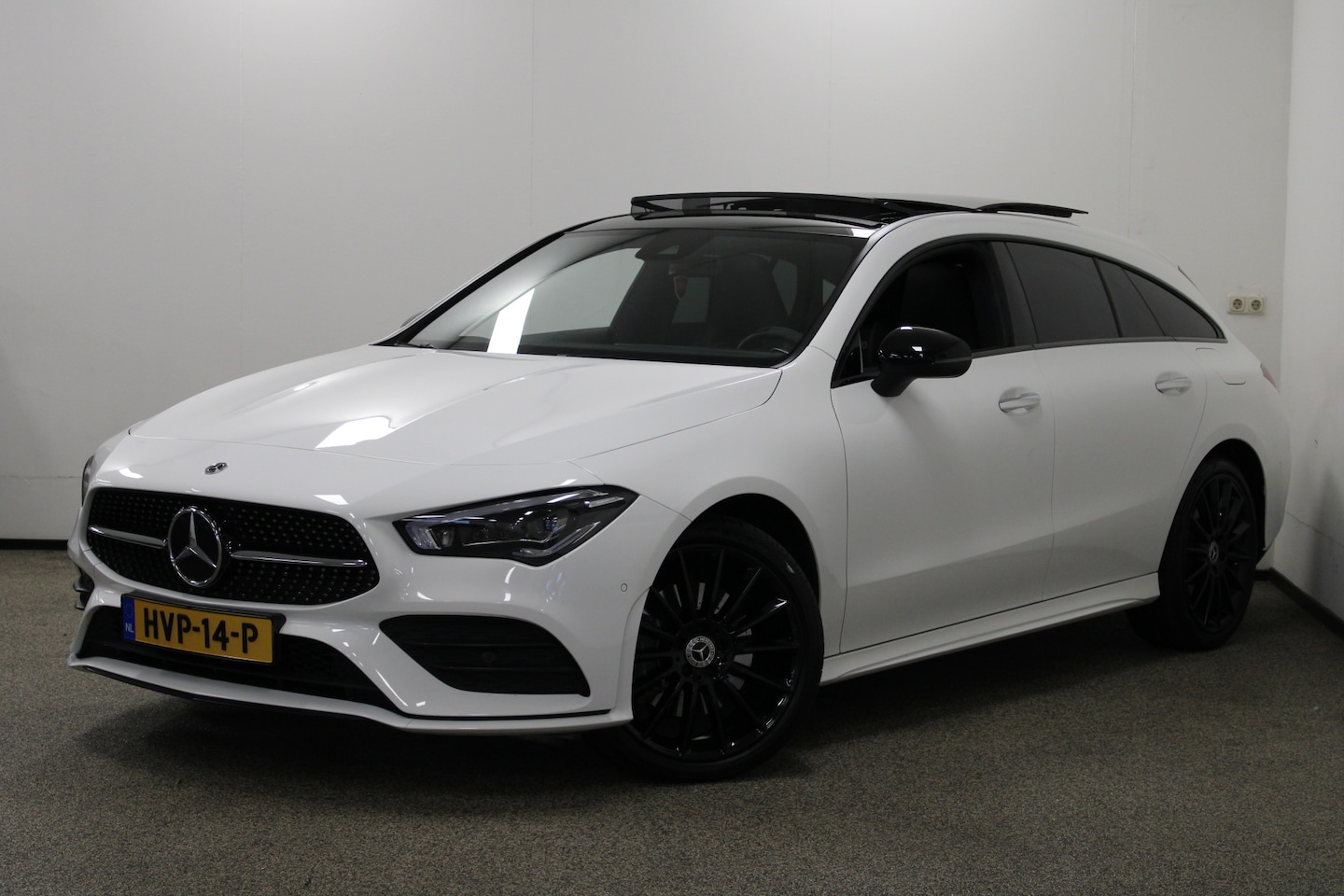 Mercedes-Benz CLA-klasse Shooting Brake - 250 e AMG Premium Plus - AutoWereld.nl