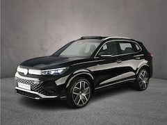 Volkswagen Tiguan - 1.5 eHybrid R-Line Edition 272pk DSG Automaat, Panoramadak, Trekhaak, Adaptive cruise cont