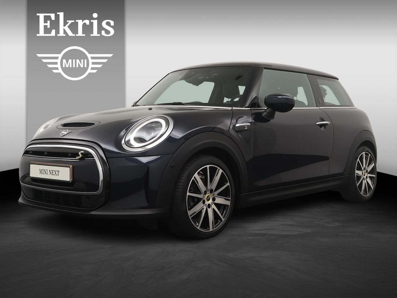 MINI Mini-Electric - Yours | Panoramadak | Harman-Kardon | Adaptieve Cruise Control | Achteruitrijcamera - AutoWereld.nl