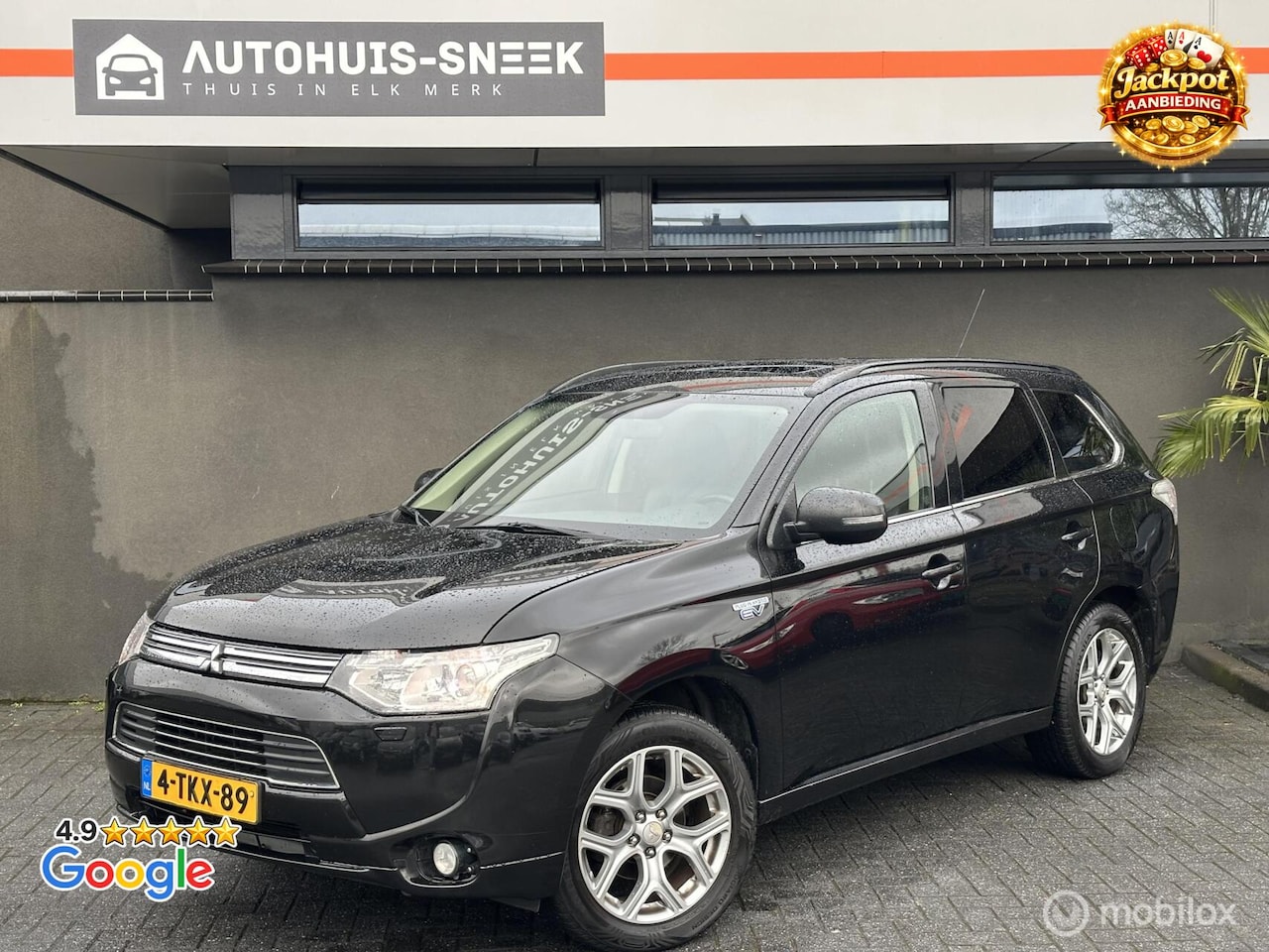 Mitsubishi Outlander - 2.0 PHEV Instyle | Pano |Leer |Trekhaak - AutoWereld.nl