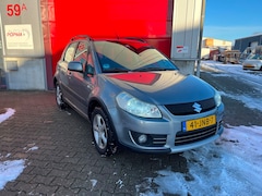 Suzuki SX4 - 1.6 107 pk 4Grip Exclusive / 4 x 4 / Trekhaak / Autom. airco / Keyless / Hoge zit / LM / O