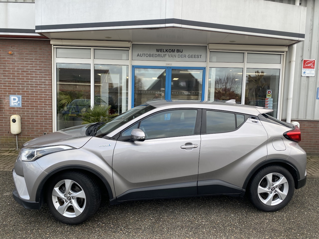 Toyota C-HR - 1.8 Hybrid Dynamic 1.8 Hybrid Dynamic - AutoWereld.nl