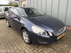Volvo V60 - 1.6 T3 Kinetic
