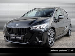 BMW 2-serie Active Tourer - 225e xDrive / Nederlandse Auto / Apple Car Play / Electrische trekhaak / Adaptieve Cruise