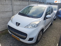 Peugeot 107 - 1.0-12V Millesim 200 Automaat Inruil Mogelijk