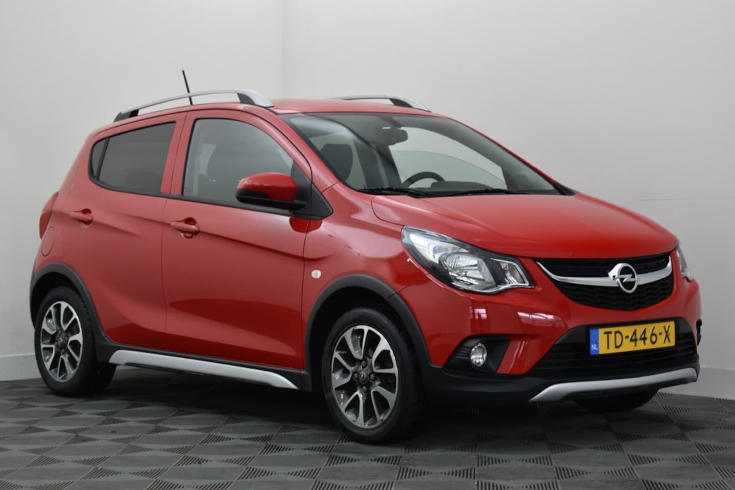 Opel Karl - 1.0 Rocks Online Edition 1.0 ROCKS 75PK Online Edition - AutoWereld.nl
