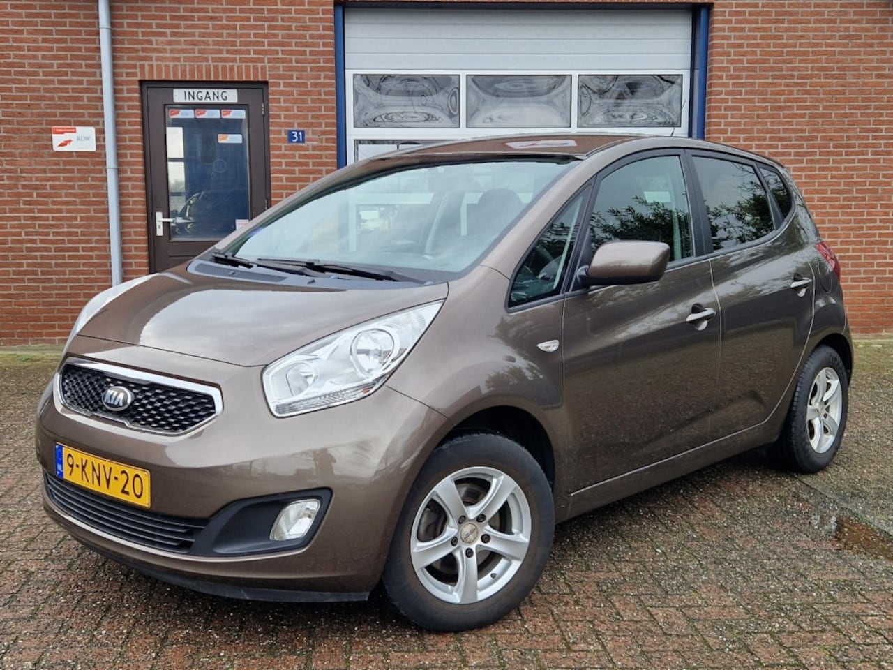 Kia Venga - 1.4 CVVT Plus Pack Airco NL-auto Cruise Trekhaak - AutoWereld.nl