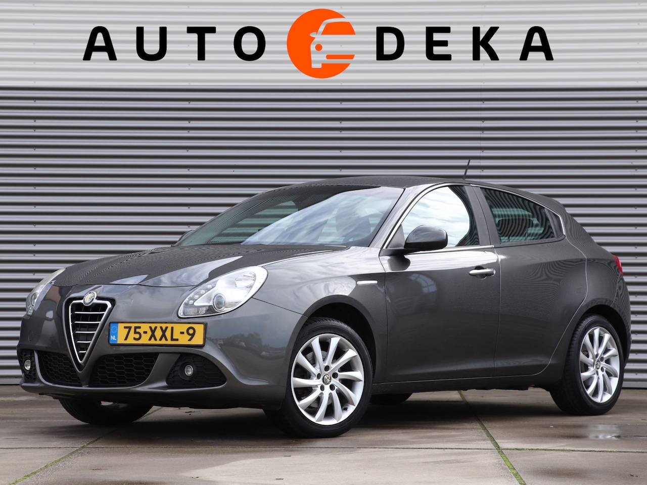 Alfa Romeo Giulietta - 1.4 T Distinctive Automaat *Leder*Navigatie*Stoelverw.* - AutoWereld.nl