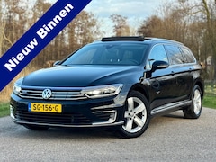 Volkswagen Passat Variant - 1.4 TSI GTE Highline Leder Clima Panodak Trekhaak Virtueel Display Stoelverwarming Perfect
