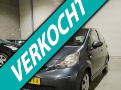 Toyota Aygo - 1.0-12V +
