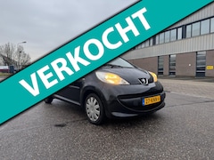 Peugeot 107 - 1.0-12V XR
