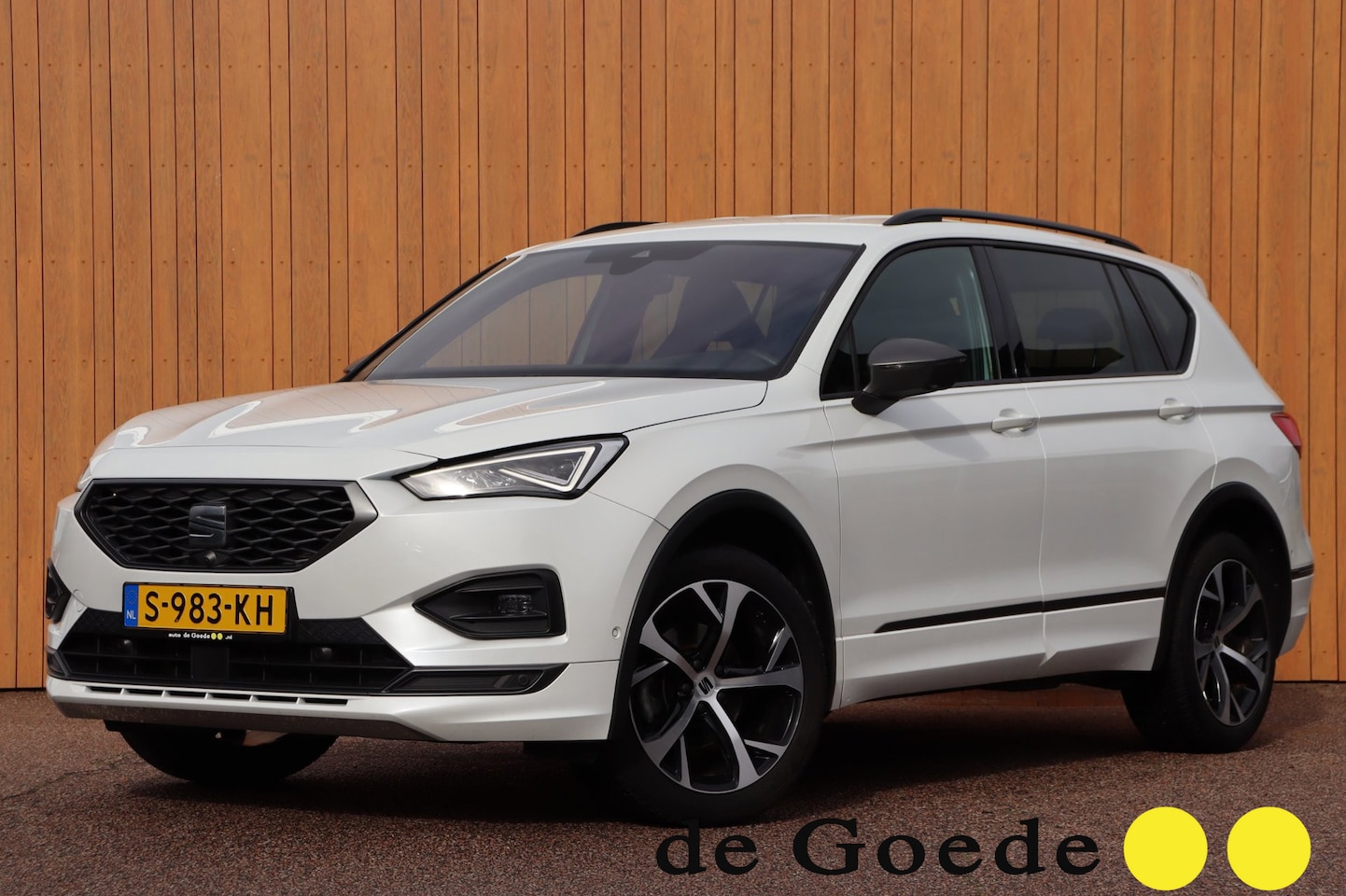 SEAT Tarraco - 1.5 TSI FR Business Intense org.NL parelmoer stuurverw leer/alc+el+memory camera - AutoWereld.nl