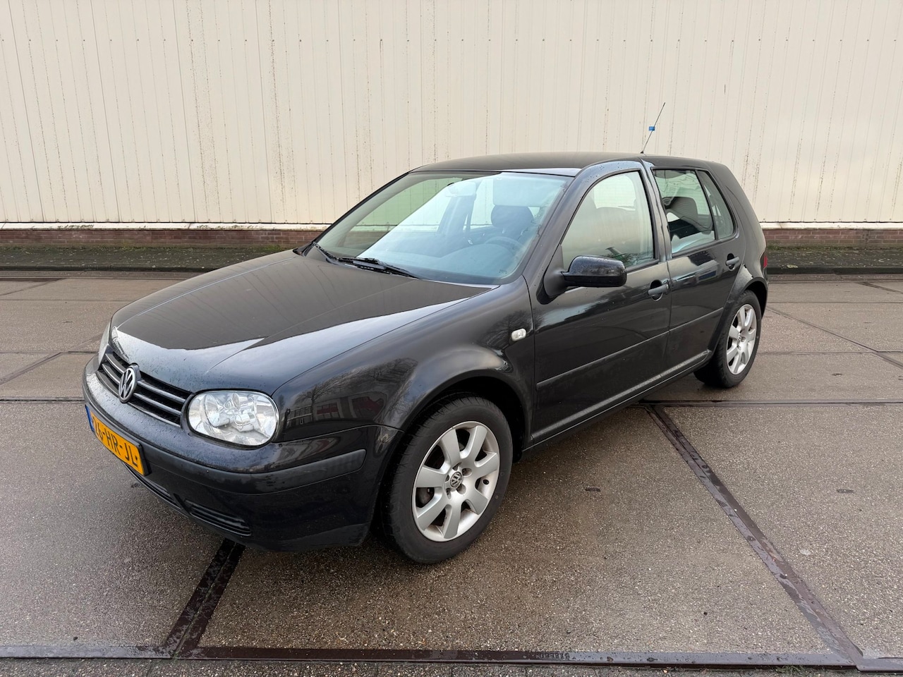 Volkswagen Golf - 1.4-16V Master Edition 1.4-16V Master Edition - AutoWereld.nl