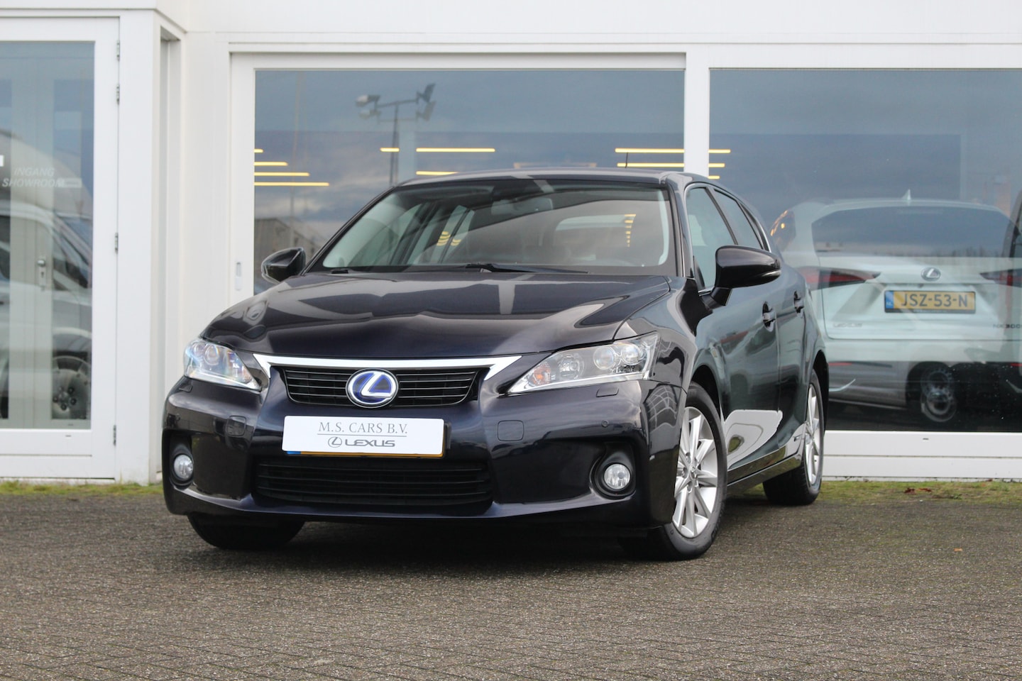 Lexus CT 200h - Hybrid Luxury Line I Mark Lev. I Multi-led I Premium Navi - AutoWereld.nl