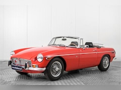 MG B type - Roadster overdrive, spaakwielen