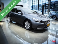 Volvo V40 - 2.0 T3 Momentum