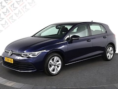 Volkswagen Golf - 1.5 TSI Life Business|Alcantara|LED matrix|Stoelverwarming