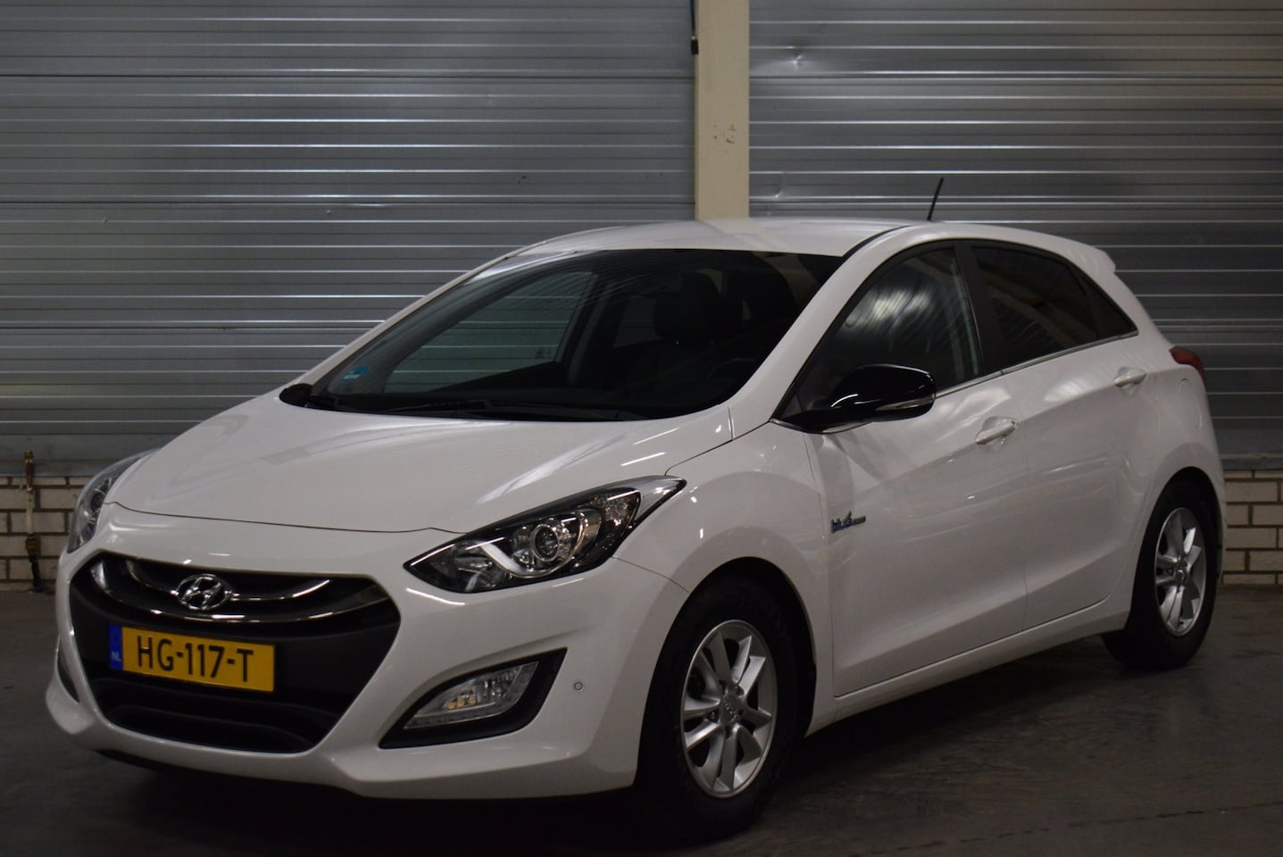 Hyundai i30 - 1.6 GDI Go! Plus + Lederen Bekleding|Stoelverwarming|Bluetooth|Navigatie|Camera|Trekhaak|P - AutoWereld.nl