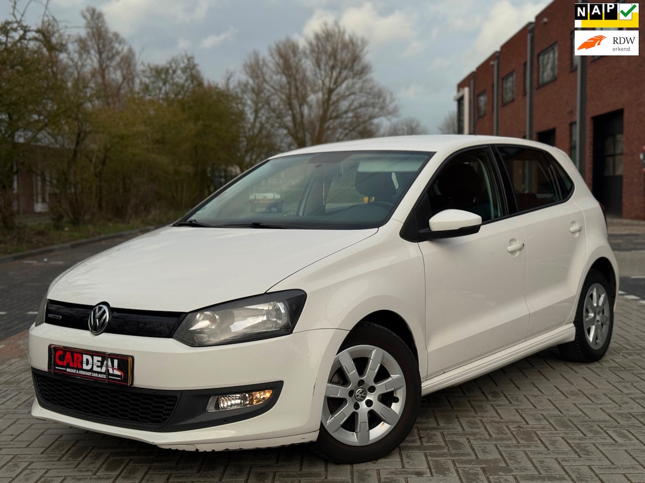 Volkswagen Polo - 1.2 TDI BMT comfort 2012 5DRS|AIRCO|CRUISE|NAVI|APK - AutoWereld.nl