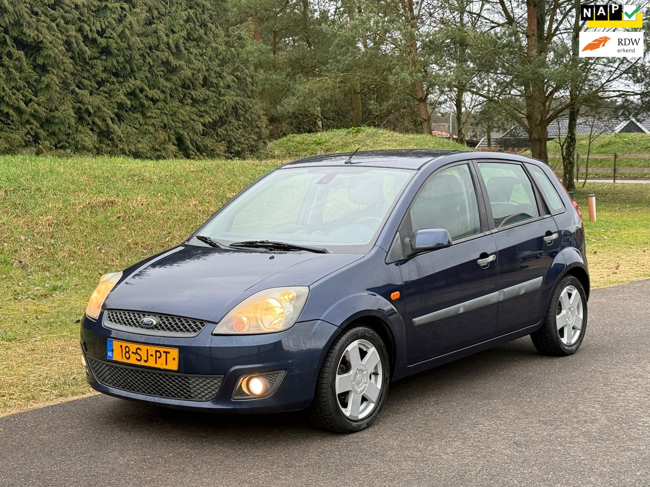 Ford Fiesta - Sterke 1.6-16V Futura | Volle AUTOMAAT | Airco | - AutoWereld.nl