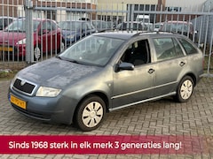 Skoda Fabia Combi - 1.4-16V Choice NIEUWE APK NL AUTO NAP Airco l Cruise l Trekhaak l PDC l ELEK PAKKET