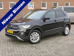 Volkswagen T-Cross - 1.0 TSI 95Pk Life * Rijklaarprijs incl. garantie * Trekhaak * Camera * PDC V+A * Led Kopla