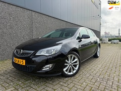 Opel Astra - 1.6 Cosmo/Full Options/Nieuwe APK en beurt