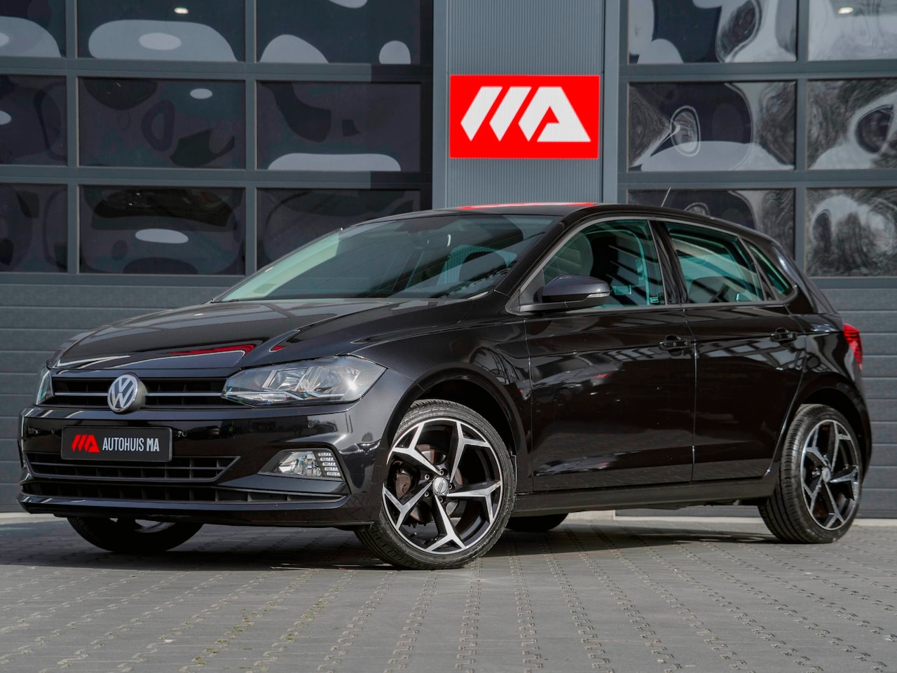 Volkswagen Polo - 1.0 TSI Comfortline Business Camera|Navi|Keyless|Carplay - AutoWereld.nl