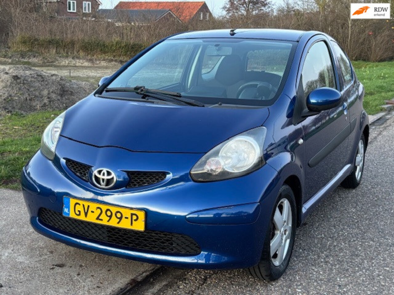 Toyota Aygo - 1.0-12V 3-Drs Airco Audio/Apple Carplay Electric pakket LMV 14"Toerenteller Colorpakket De - AutoWereld.nl