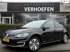 Volkswagen e-Golf - E-Golf - ZWART LEDER - PARKEER CAMERA - LANE ASSIST - KEYLESS - FRONT ASSIST - DODE HOEK