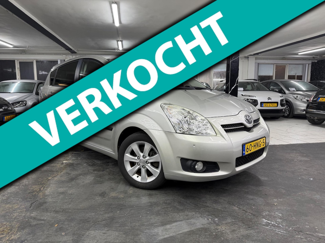 Toyota Verso - 1.8 VVT-i Luna 7p. Automaat | Navi | Trekhaak | nap - AutoWereld.nl