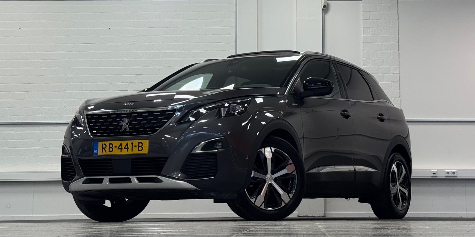 Peugeot 3008 - 1.6 e-THP GT Line 100% Dealer onderhouden 2e Eigenaar - AutoWereld.nl