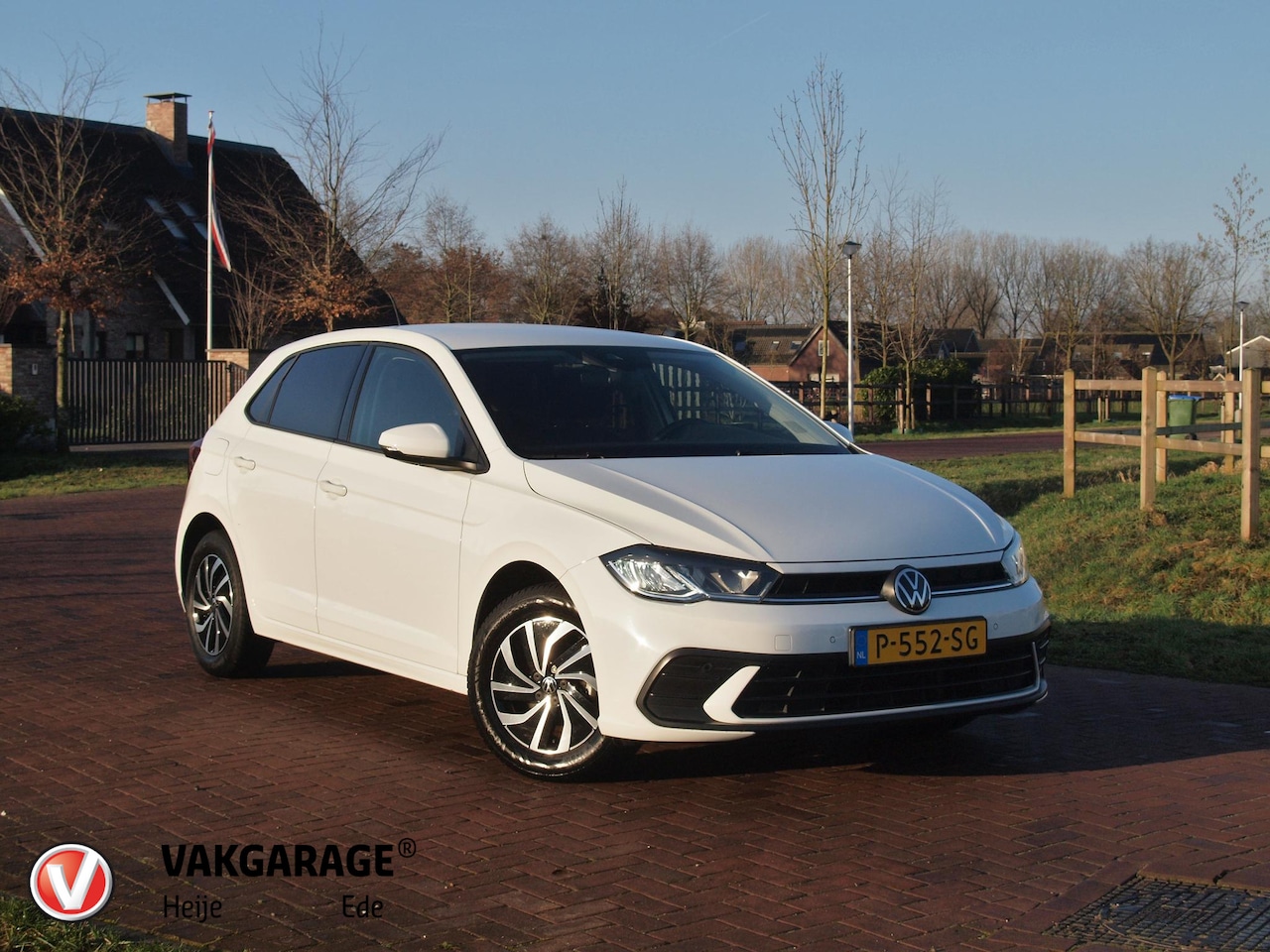 Volkswagen Polo - 1.0 TSI Life Business | Apple Carplay | Stoelverwarming | Parkeersensoren | Privacy Glas | - AutoWereld.nl