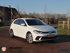 Volkswagen Polo - 1.0 TSI Life Business | Apple Carplay | Stoelverwarming | Parkeersensoren | Privacy Glas |