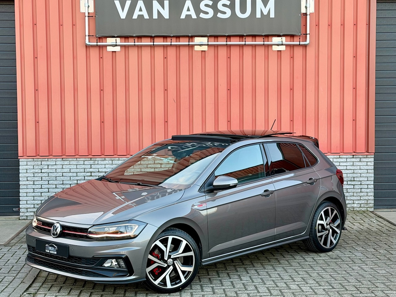 Volkswagen Polo - 2.0 TSI GTI Pano Virtual Carplay Camera NAP - AutoWereld.nl