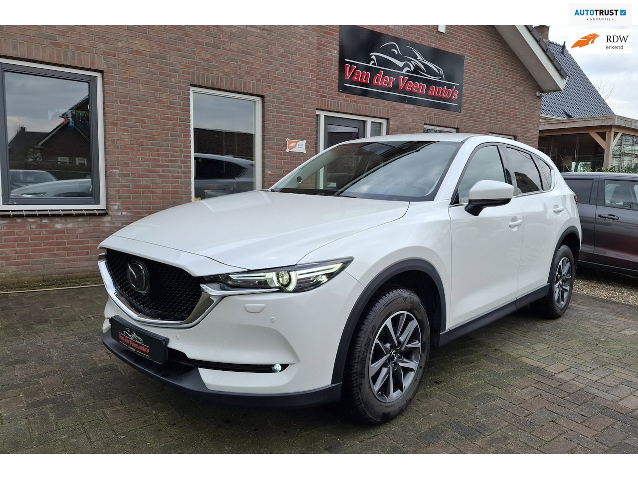 Mazda CX-5 - 2.0 SkyActiv-G 165 Luxury. Dealer onderhouden. Leder, camera, stoelverw. carplay, trekhaak - AutoWereld.nl