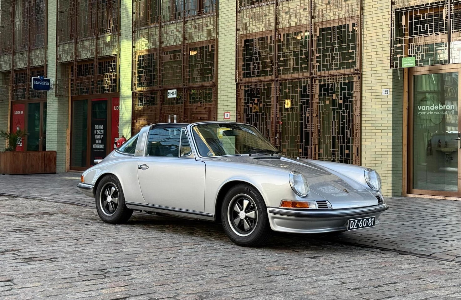 PORSCHE 911 TARGA S