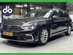 Volkswagen Passat Variant - 1.4 TSI PHEV GTE Business LED MATRIX I TREKHAAK I NAVI + CAMERA I ALCANTARA BEKLEDING + ER